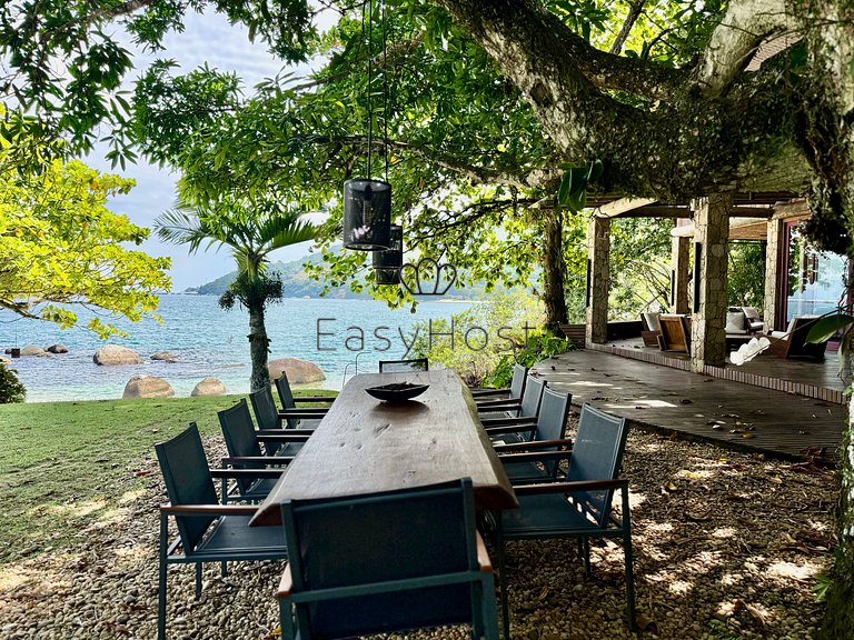 Casa de praia à venda no Portogalo com sauna, academia e vis