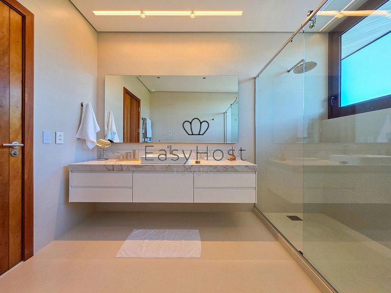 Lujosa mansión en Angra dos Reis, un remanso de refinamiento