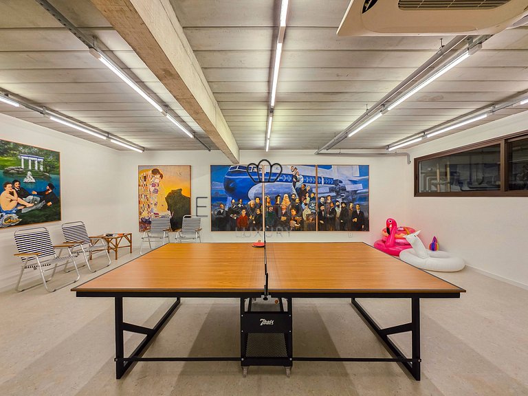 Luxurious mansion in Angra dos Reis, a haven of refinement.