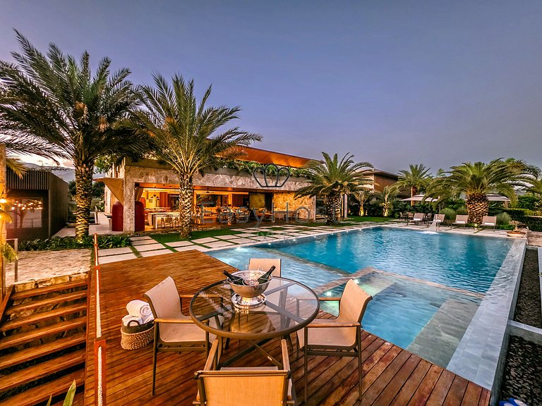 Luxurious mansion in Angra dos Reis, a haven of refinement.