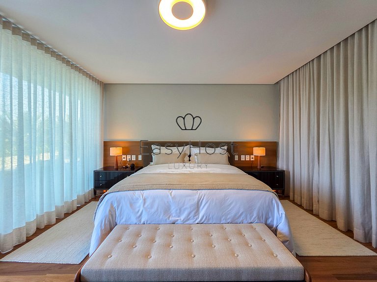 Luxurious mansion in Angra dos Reis, a haven of refinement.