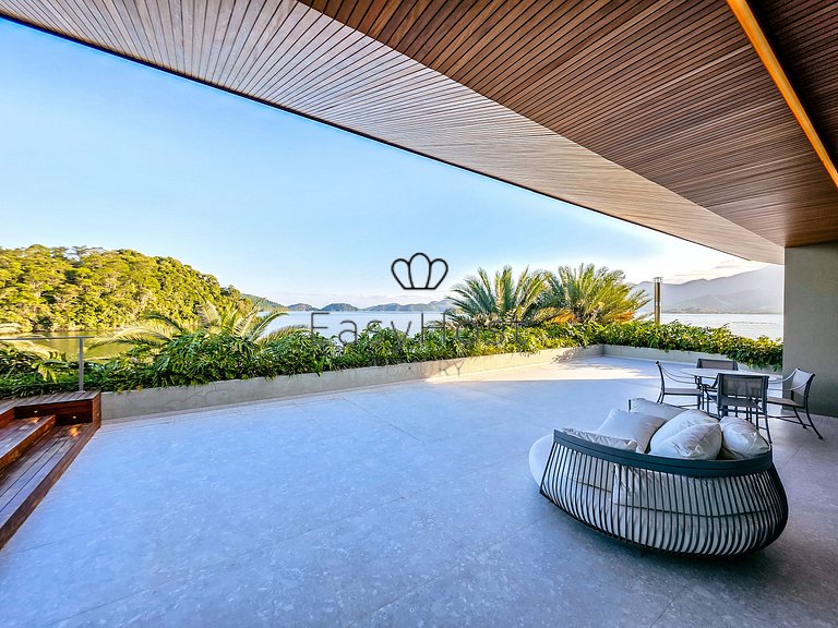 Mansão luxuosa em angra dos reis, um refúgio de requinte