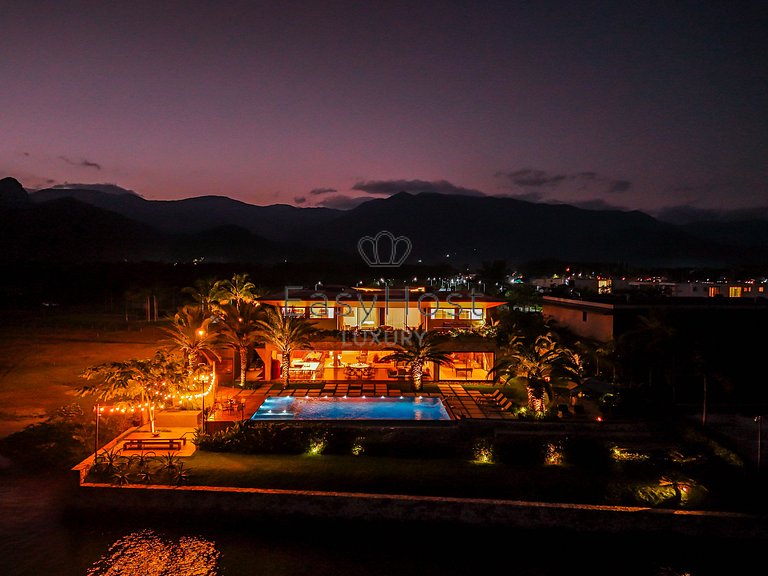 Mansão luxuosa em angra dos reis, um refúgio de requinte