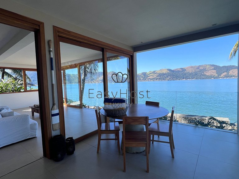 Exclusive house for rent in Angra dos Reis, Rio de Janeiro.