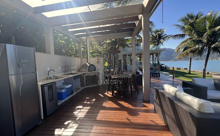 Casa Exclusiva para Locação no Condomínio Portobello – Angra