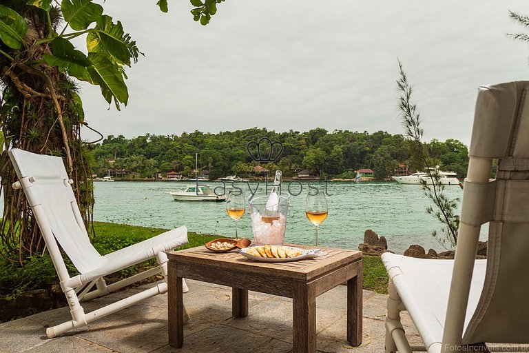 Spectacular House for Sale on the Island