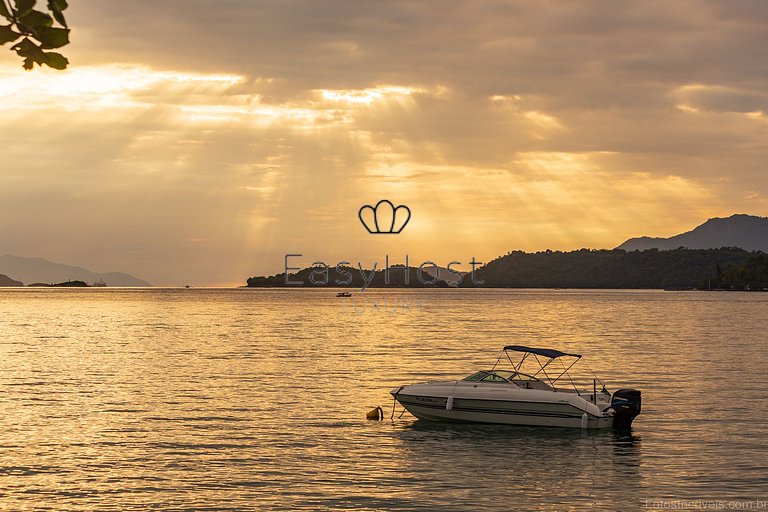 Casa Espectacular en Venta en la Isla - ANGV079