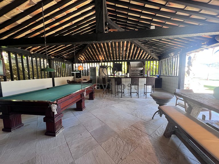 Luxury beachfront mansion in Angra dos Reis