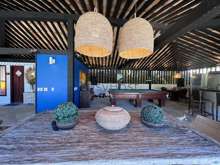 Luxury beachfront mansion in Angra dos Reis