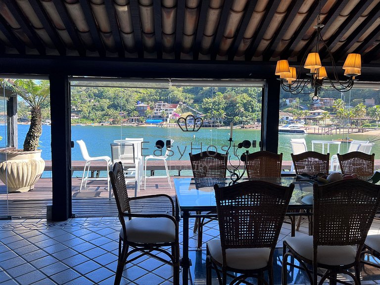 Mansión de lujo frente al mar en Angra dos Reis