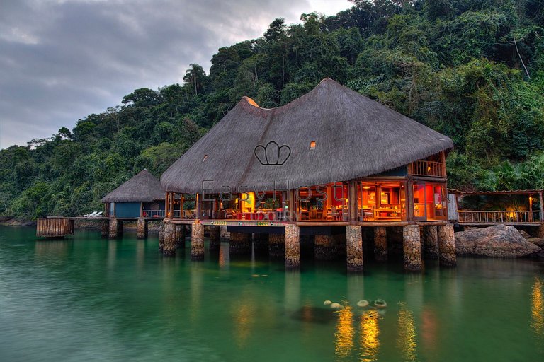 Isla privada y lujosa en venta en Angra dos Reis.