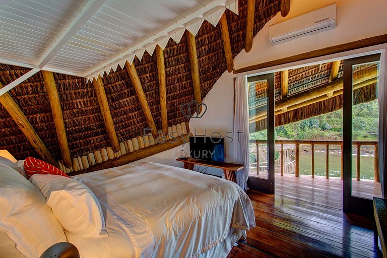 Isla Privada en Angra – Casa con 5 Suites, Muelle, Playa y E