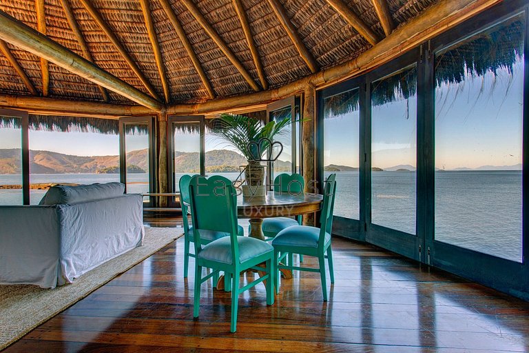 Ilha Privativa Luxosa em Angra - ANG 72