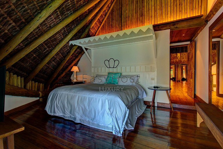 Private Island in Angra – Villa with 5 Suites, Pier, Beach a