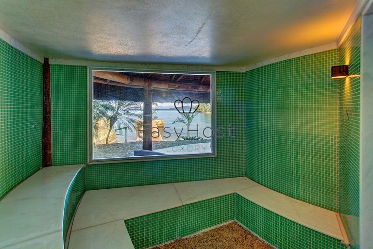 Private and luxurious island for sale in Angra dos Reis.