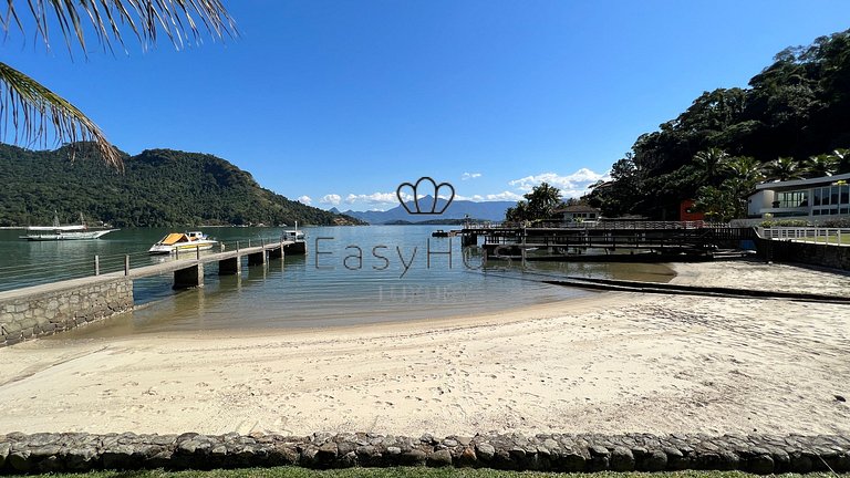 Aluguel de casa em Angra dos Reis com piscina e praia