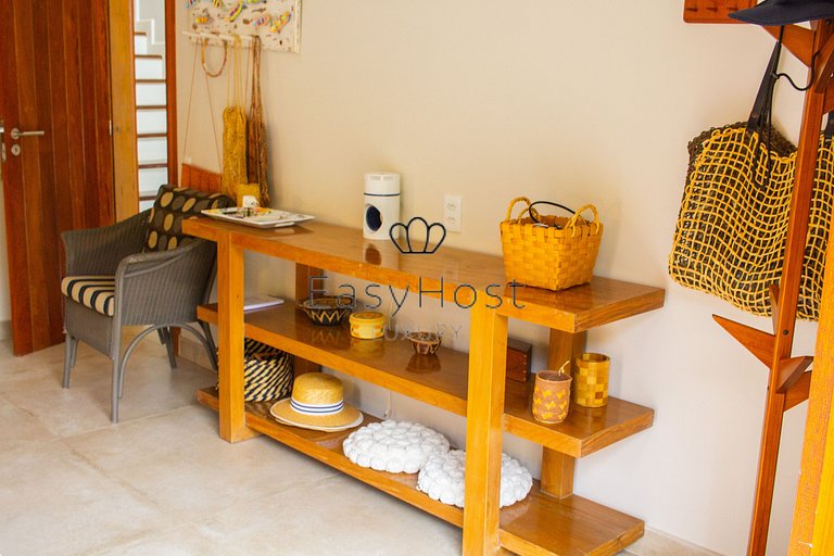 House for sale in Angra dos Reis, beachfront with 4 suites.