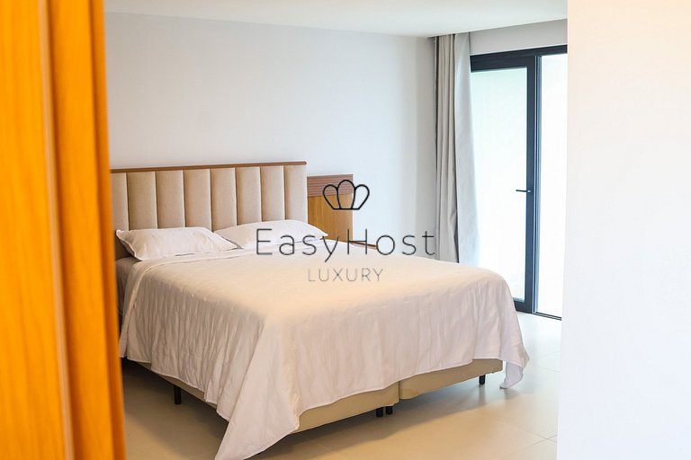 Casa com 57m de Canal no Porto Bracuhy em Angra dos Reis