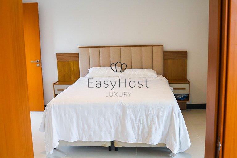 House with 57m of canal frontage in Porto Bracuhy in Angra