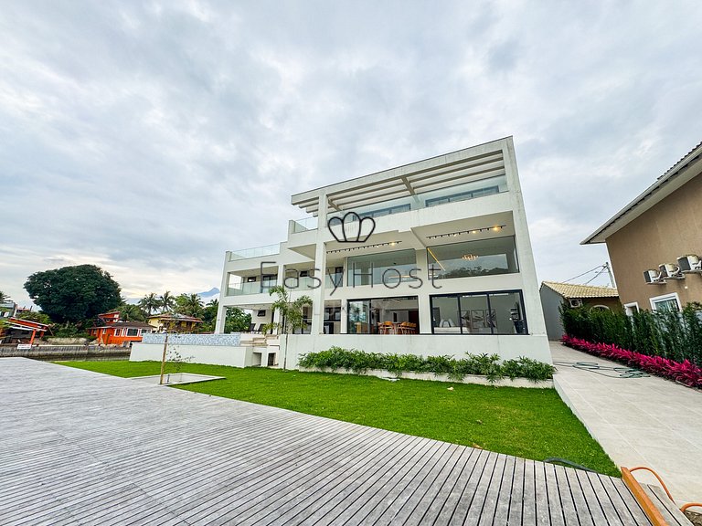 Casa con 57m de frente al canal en Porto Bracuhy, Angra dos