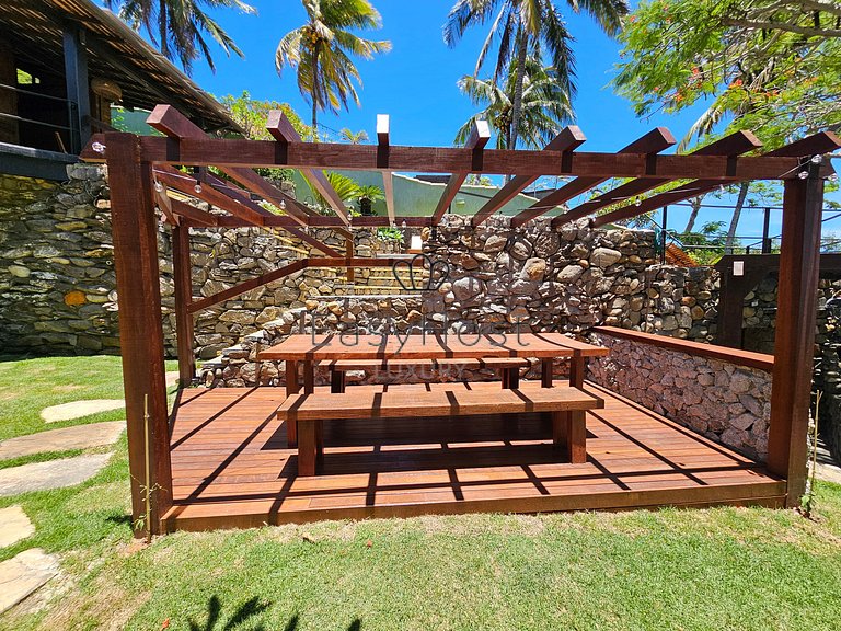 Aluguel de casa para temporada em Búzios pé na areia com pis