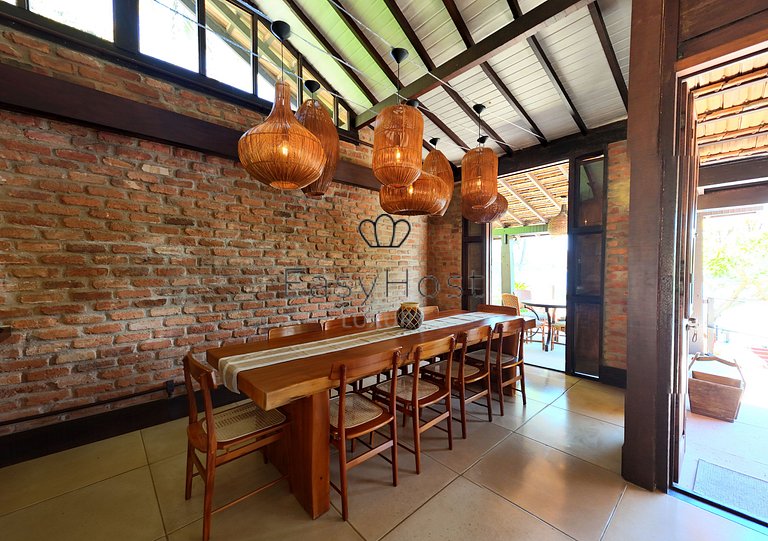 Beachfront house for vacation rental in Búzios.