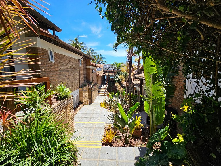 Aluguel de casa para temporada em Búzios pé na areia com pis