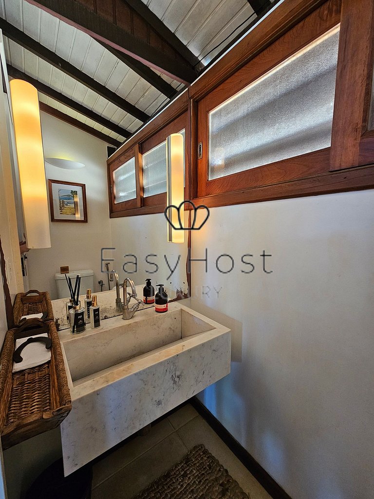 Casa frente al mar para alquiler vacacional en Búzios.