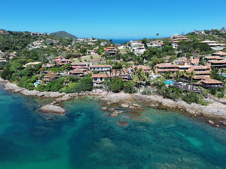 Casa pé na areia para aluguel por temporada em Búzios