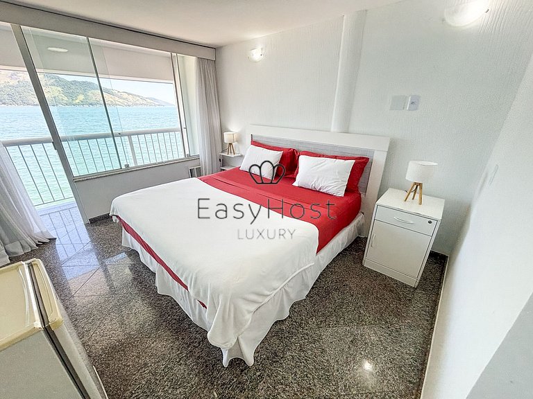 Casa en venta frente al mar con piscina en Mangaratiba