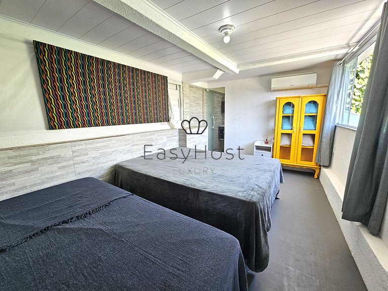 Casa en venta frente al mar con piscina en Mangaratiba