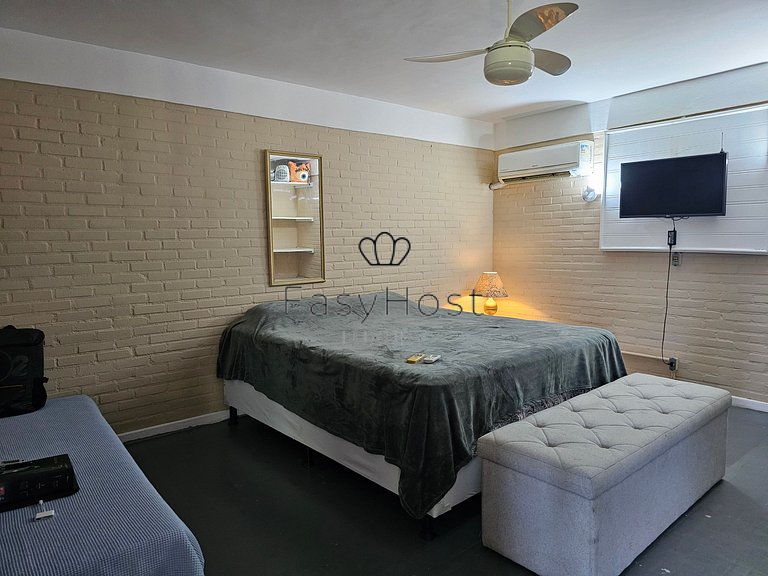 Casa en venta frente al mar con piscina en Mangaratiba