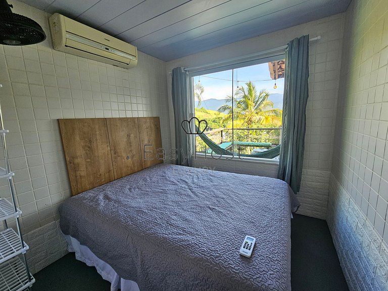 Beachfront house for sale with pool in Mangaratiba