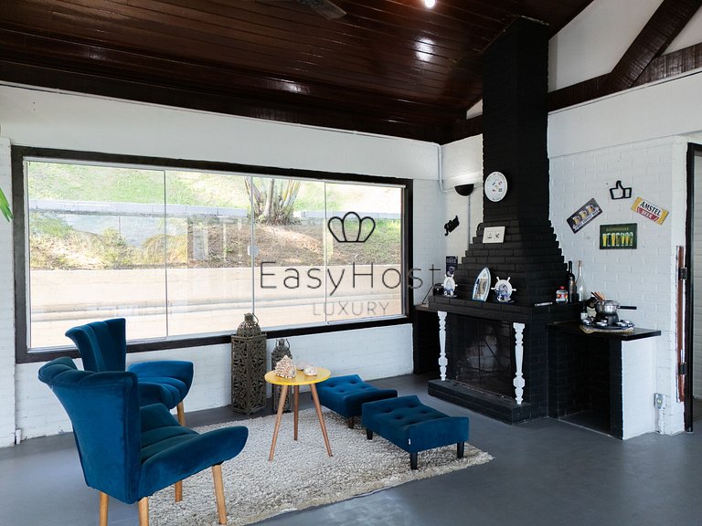 Casa en venta frente al mar con piscina en Mangaratiba