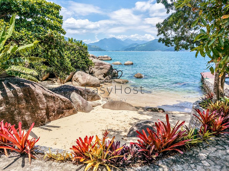 Aluguel por temporada de casa pé na areia em Mangaratiba com
