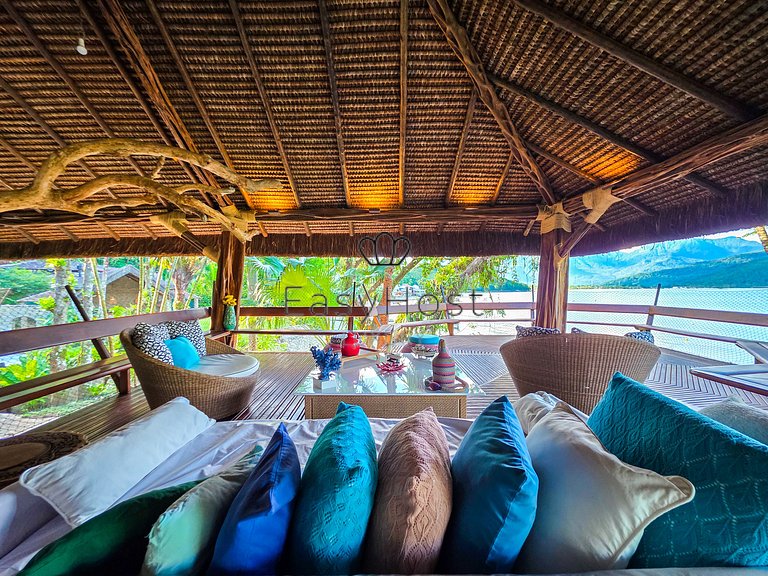 Beachfront house for rent with pool and sauna