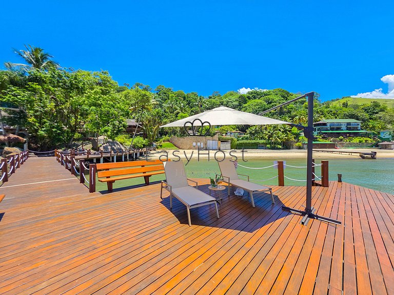 Beachfront house for rent with pool and sauna