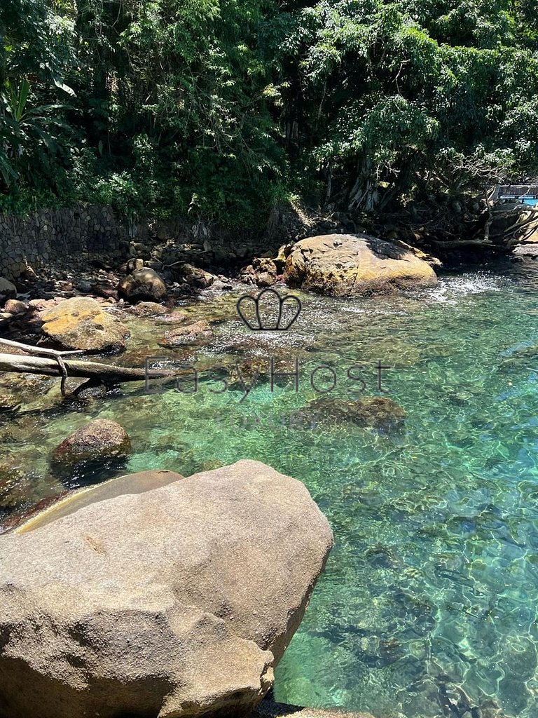 Terreno com 15.000m² e localização exclusiva em condomínio d