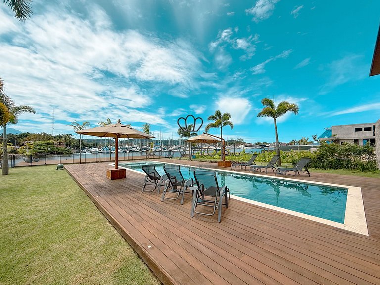 Luxury mansion for sale in Angra dos Reis