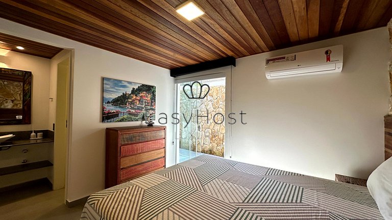 Linda casa com piscina e hidromassagem à beira-mar em Angra