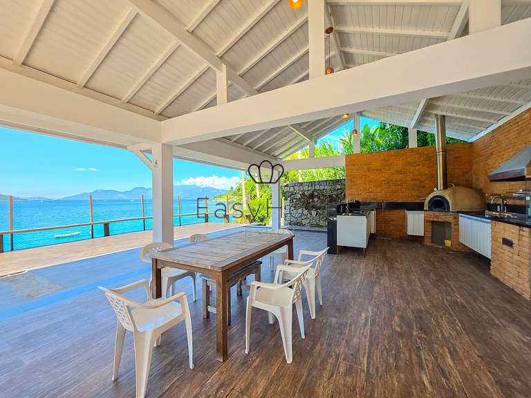 Casa à venda Pé na Areia em Ilha Privativa em Angra dos Reis