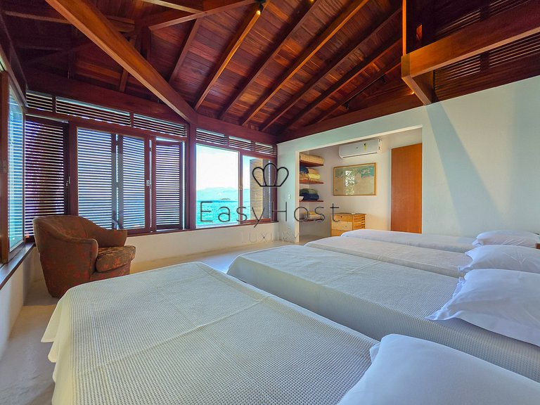 Casa à venda Pé na Areia em Ilha Privativa em Angra dos Reis