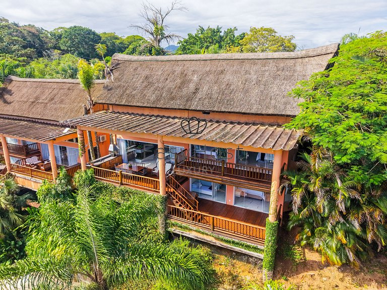 Linda casa com vista panorâmica para o mar