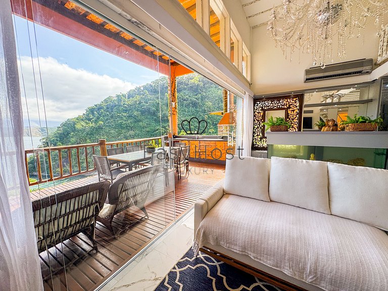 Linda casa com vista panorâmica para o mar