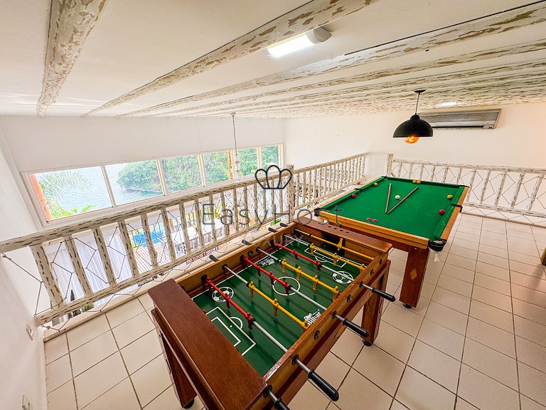 Linda casa com vista panorâmica para o mar