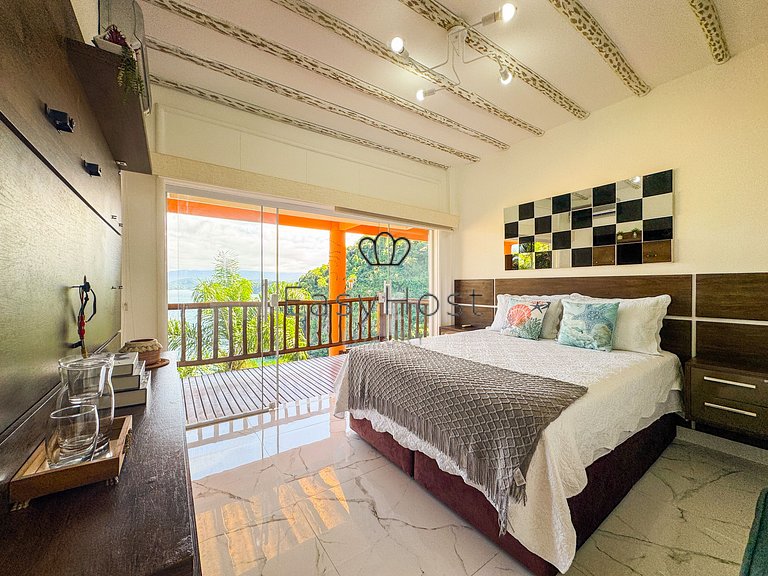 Linda casa com vista panorâmica para o mar