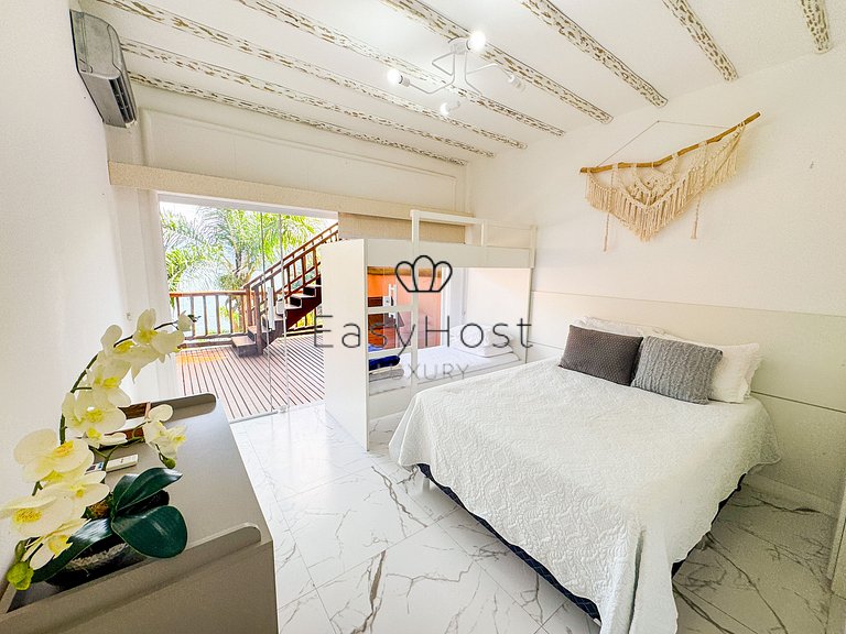 Linda casa com vista panorâmica para o mar