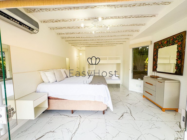 Linda casa com vista panorâmica para o mar