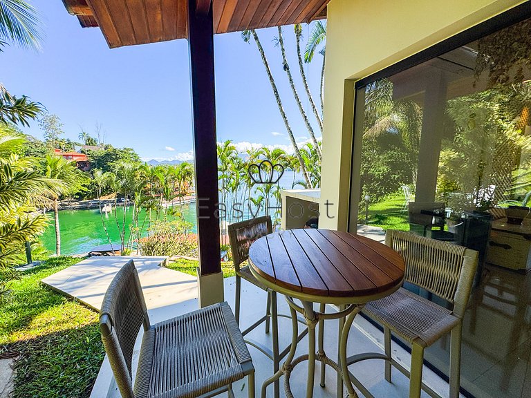Casa beira mar com estrutura nautica - ANGV037
