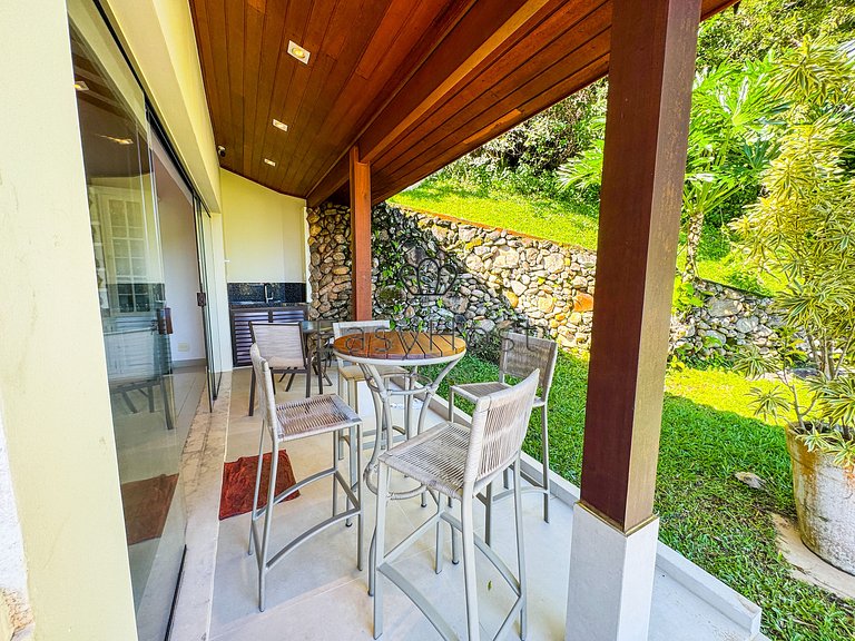 Casa beira mar com estrutura nautica - ANGV037
